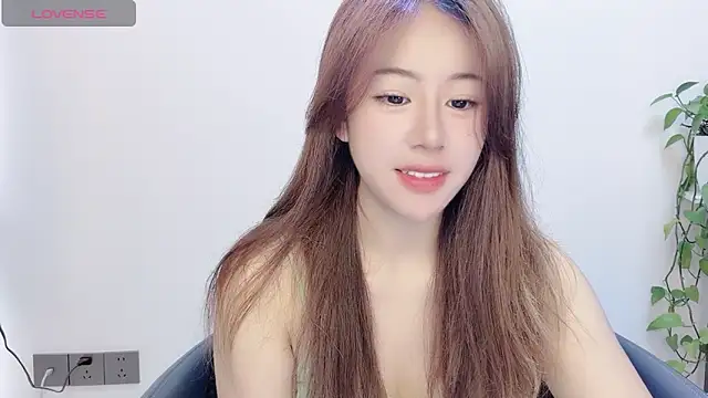 Snapshot of Baixi-01 chatting on 06/13/26, 04:21 Baixi-01 online show from 06/13/26, 04:21