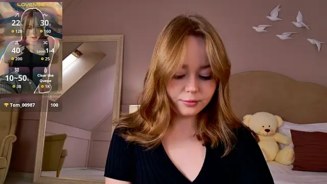 ElaraVance online show from 05/07/26, 05:02
