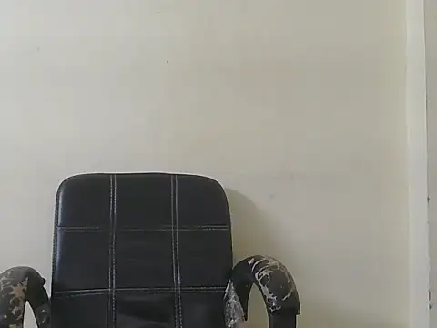 Snapshot of cute_yashi chatting on 04/02/26, 04:26 cute yashi online show from 04/02/26, 04:26