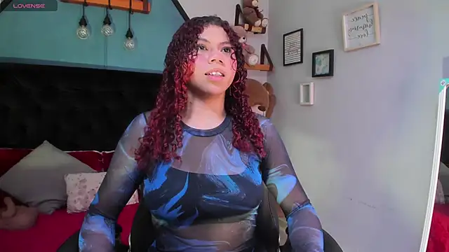 Snapshot of nathasha_ebony chatting on 03/17/26, 12:52 nathasha ebony online show from 03/17/26, 12:52
