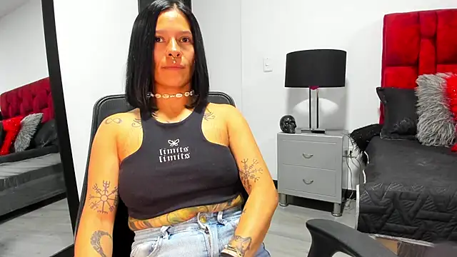 Snapshot of Amelie_Blake chatting on 06/03/26, 11:35 Amelie Blake online show from 06/03/26, 11:35