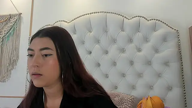 Snapshot of Sara_funy chatting on 04/30/26, 11:16 Sara funy online show from 04/30/26, 11:16