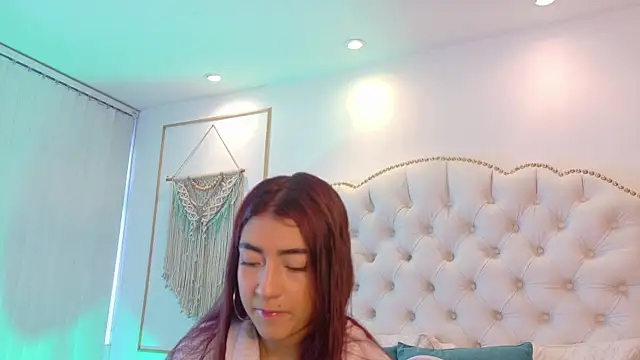 Sara funy online show from 07/21/26, 11:56