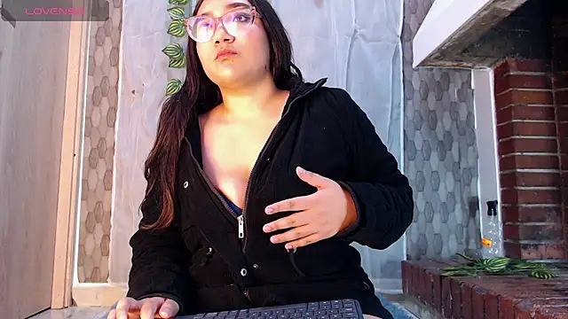 Snapshot of anyela_donecm chatting on 03/19/26, 07:29 anyela donecm online show from 03/19/26, 07:29