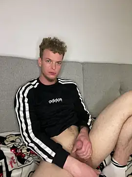 Dencchikk22 online show from 05/16/26, 12:40