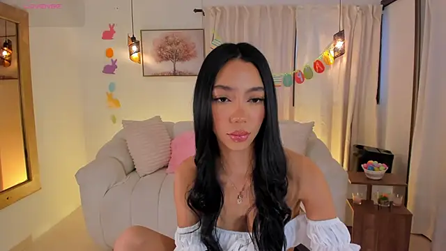 Snapshot of IsabellaLux_ chatting on 04/02/26, 03:42 IsabellaLux online show from 04/02/26, 03:42