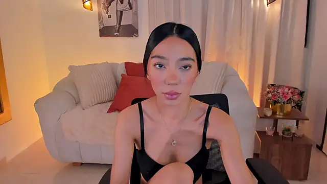 Snapshot of IsabellaLux_ chatting on 04/12/26, 03:28 IsabellaLux online show from 04/12/26, 03:28