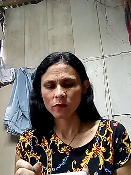 Snapshot of yuliitza4 chatting on 03/29/26, 12:27 yuliitza4 online show from 03/29/26, 12:27