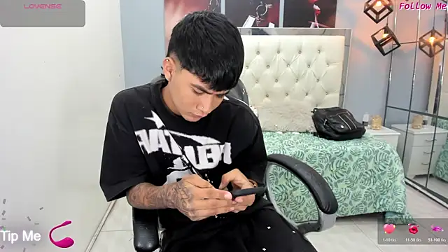 Snapshot of Thiago_collinss chatting on 05/30/26, 10:29 Thiago collinss online show from 05/30/26, 10:29