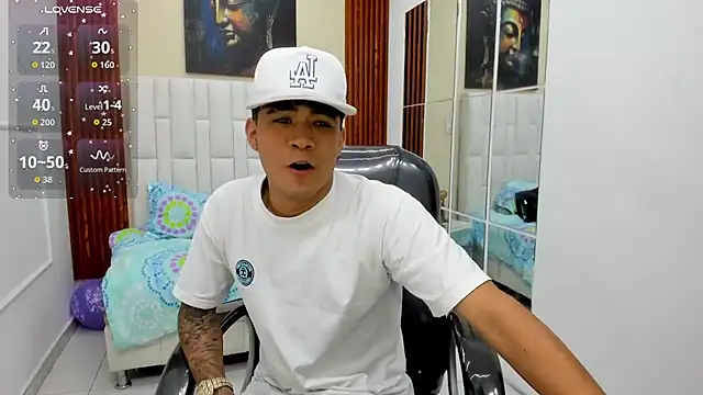 Snapshot of Thiago_collinss chatting on 07/29/26, 10:19 Thiago collinss online show from 07/29/26, 10:19