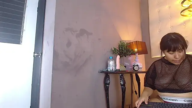 Snapshot of Assly_Love chatting on 03/15/26, 04:40 Assly Love online show from 03/15/26, 04:40