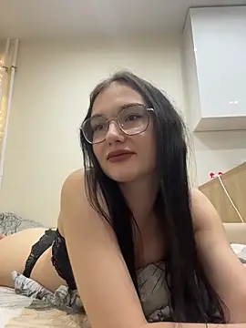Snapshot of PamelaRuis69 chatting on 03/11/26, 11:44 PamelaRuis69 online show from 03/11/26, 11:44