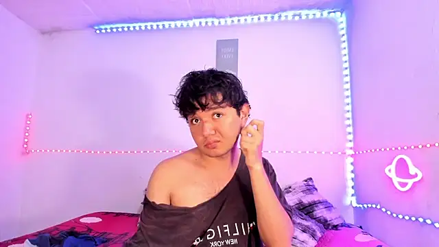 Snapshot of Kody_Royale chatting on 03/23/26, 11:31 Kody Royale online show from 03/23/26, 11:31