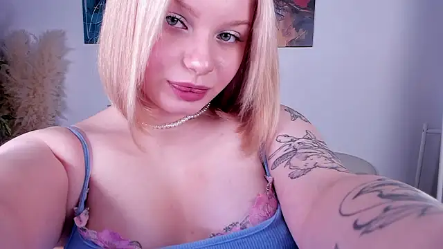 Snapshot of Doris_Lee chatting on 03/22/26, 01:14 Doris Lee online show from 03/22/26, 01:14