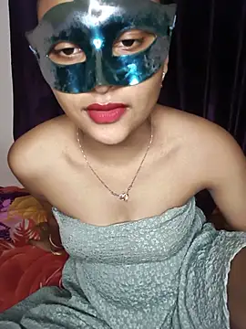 Snapshot of Sweet_Cpl_ chatting on 05/25/26, 05:41 Sweet Cpl online show from 05/25/26, 05:41