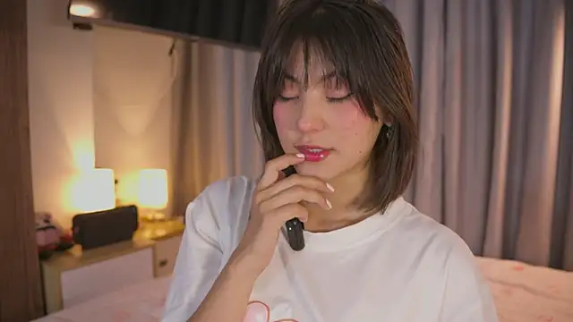Snapshot of AitanaJhons_ chatting on 06/28/26, 10:10 AitanaJhons online show from 06/28/26, 10:10