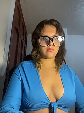 Snapshot of aurora_bela chatting on 03/16/26, 10:30 aurora bela online show from 03/16/26, 10:30