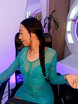 Snapshot of ritzabeth_daniel chatting on 04/21/26, 02:51 ritzabeth daniel online show from 04/21/26, 02:51