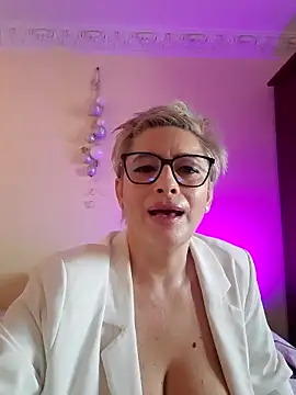 Snapshot of LunaBlaise chatting on 03/12/26, 07:14 LunaBlaise online show from 03/12/26, 07:14