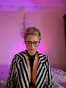 Snapshot of LunaBlaise chatting on 03/26/26, 07:58 LunaBlaise online show from 03/26/26, 07:58