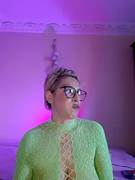 Snapshot of LunaBlaise chatting on 04/09/26, 09:47 LunaBlaise online show from 04/09/26, 09:47