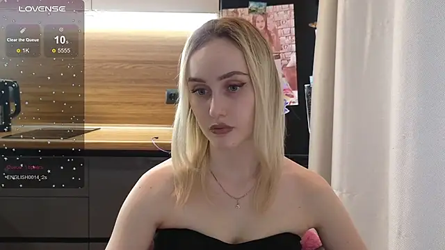 Bella Villen online show from 07/28/26, 12:48