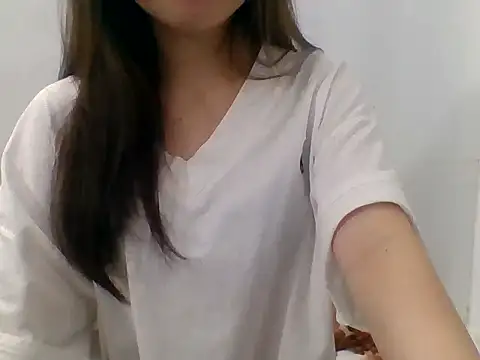 Snapshot of kiraa-007 chatting on 05/11/26, 02:45 kiraa-007 online show from 05/11/26, 02:45