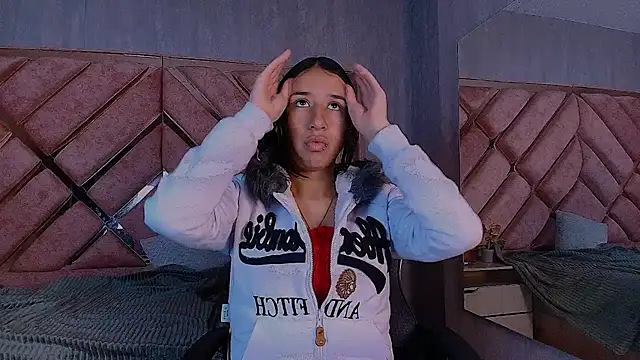 Snapshot of LilyRossi_ chatting on 04/18/26, 12:53 LilyRossi online show from 04/18/26, 12:53