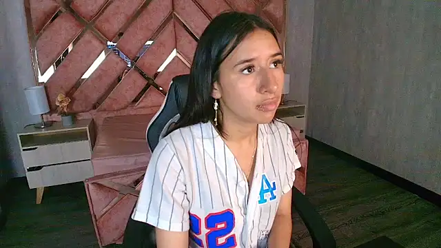 Snapshot of LilyRossi_ chatting on 05/16/26, 12:15 LilyRossi online show from 05/16/26, 12:15