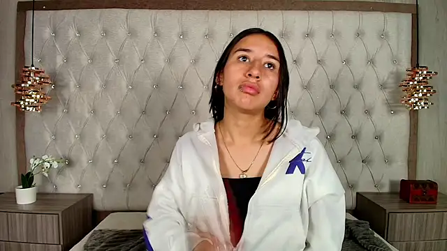 Snapshot of LilyRossi_ chatting on 05/22/26, 01:50 LilyRossi online show from 05/22/26, 01:50