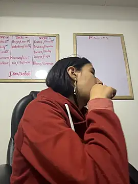 LilyRossi  online show from 07/10/26, 12:41