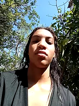 Snapshot of ginevere_20 chatting on 03/30/26, 07:26 ginevere 20 online show from 03/30/26, 07:26