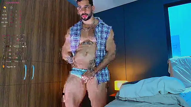 massimo visconti online show from 06/11/26, 02:59