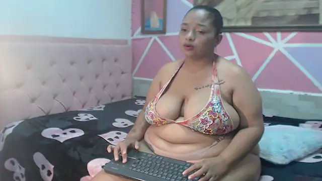 Doll rihana online show from 06/02/26, 06:21