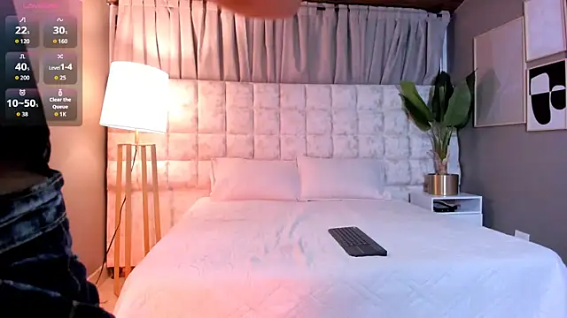 Samantha Velle online show from 05/25/26, 01:39