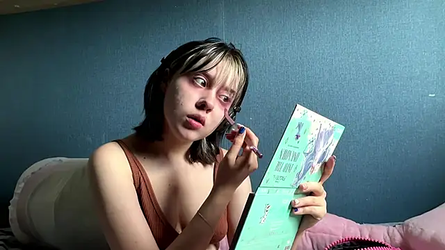 AueshaSimon online show from 06/20/26, 06:27