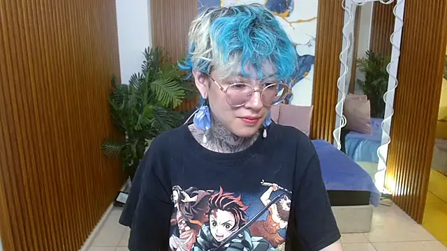 Snapshot of Lyra_tay chatting on 04/15/26, 07:10 Lyra tay online show from 04/15/26, 07:10