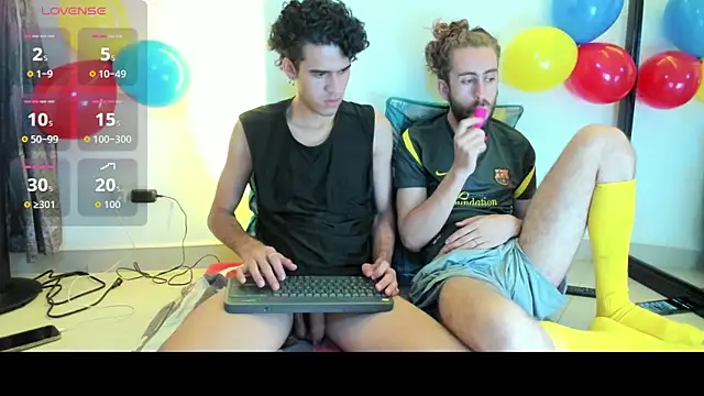 Jean And PaulXL online show from 06/16/26, 12:35
