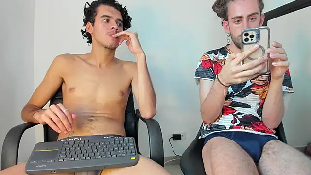 Jean And PaulXL online show from 07/14/26, 11:10