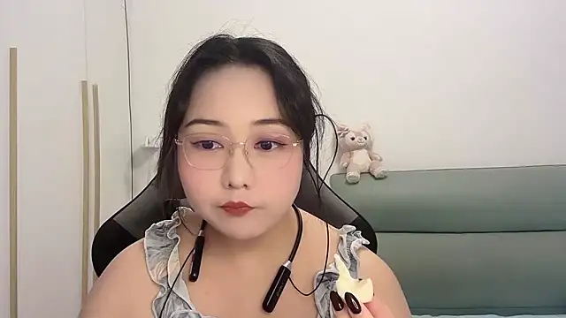 Snapshot of Susu-36E chatting on 05/04/26, 12:12 Susu-36E online show from 05/04/26, 12:12