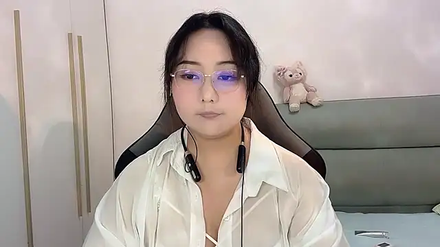 Snapshot of Susu-36E chatting on 05/16/26, 01:10 Susu-36E online show from 05/16/26, 01:10