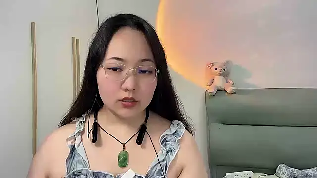 Snapshot of Susu-36E chatting on 06/11/26, 02:15 Susu-36E online show from 06/11/26, 02:15