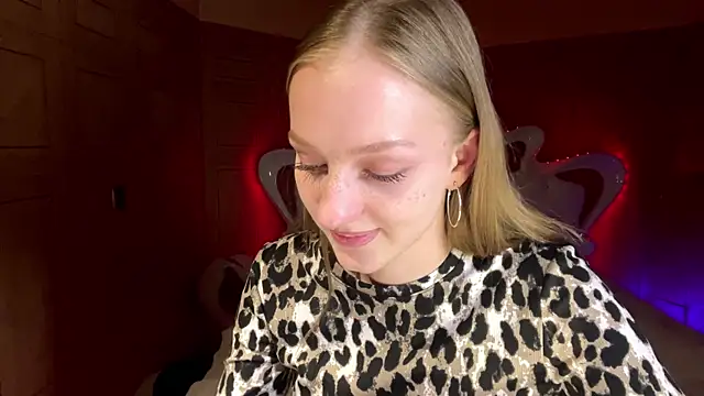 Snapshot of Anika_Socutehe chatting on 03/30/26, 04:52 Anika Socutehe online show from 03/30/26, 04:52