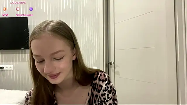 Snapshot of Anika_Socutehe chatting on 05/31/26, 09:05 Anika Socutehe online show from 05/31/26, 09:05