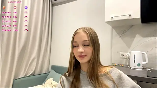 Snapshot of Anika_Socutehe chatting on 06/14/26, 08:44 Anika Socutehe online show from 06/14/26, 08:44
