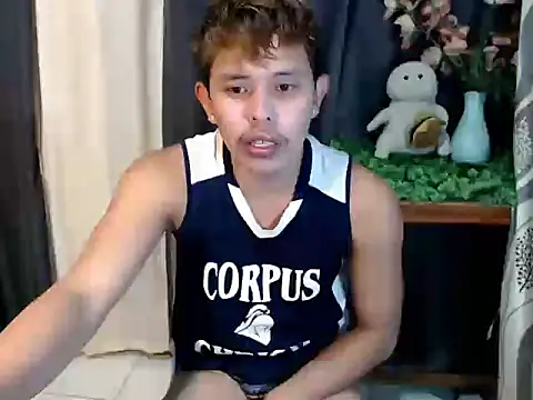 Snapshot of Baby_Maxxx chatting on 03/31/26, 08:59 Baby Maxxx online show from 03/31/26, 08:59