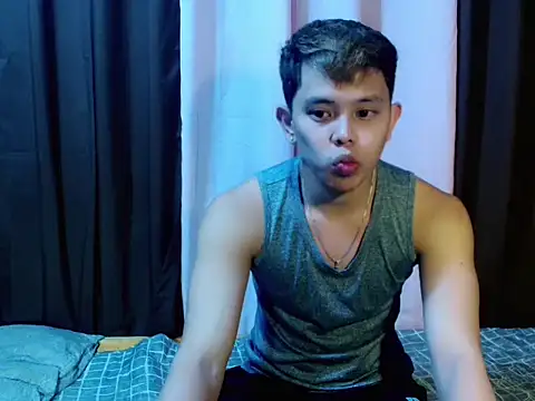 Snapshot of Baby_Maxxx chatting on 04/30/26, 05:41 Baby Maxxx online show from 04/30/26, 05:41