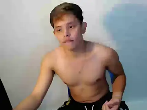 Snapshot of Baby_Maxxx chatting on 05/03/26, 06:03 Baby Maxxx online show from 05/03/26, 06:03