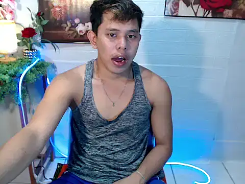 Snapshot of Baby_Maxxx chatting on 05/15/26, 06:09 Baby Maxxx online show from 05/15/26, 06:09
