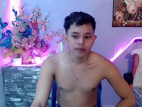 Snapshot of Baby_Maxxx chatting on 05/30/26, 05:26 Baby Maxxx online show from 05/30/26, 05:26